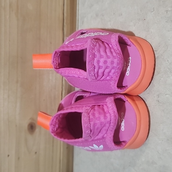 Girls Shoes Adidas 360 Sandals Size 5.5  NWOT - Picture 5 of 8